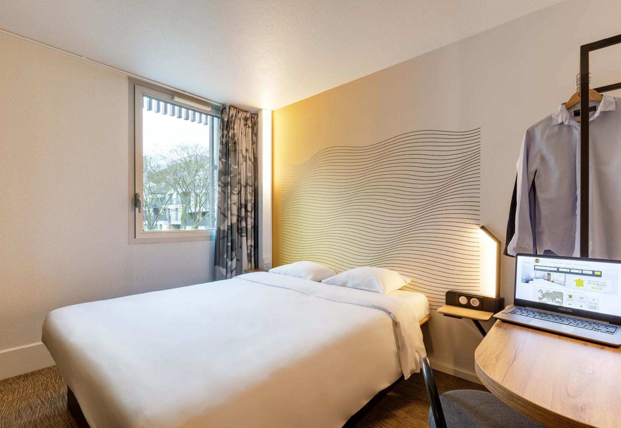 B&B Hotel Lille Centre Grand Palais Екстериор снимка