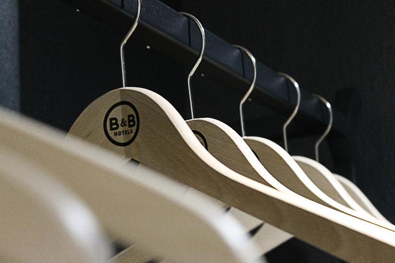 B&B Hotel Lille Centre Grand Palais Екстериор снимка